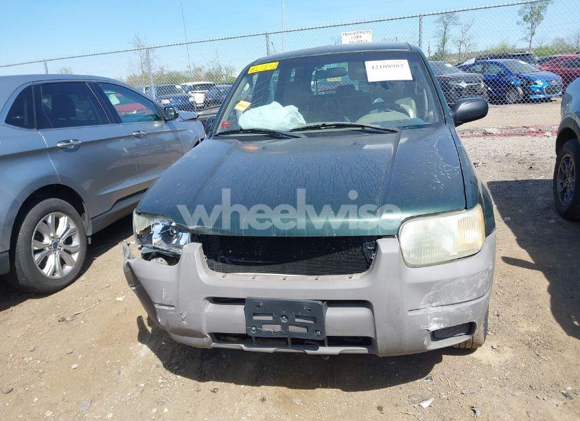 Photo 12 of 2002 Ford Escape XLS (VIN 1FMYU02192KB15373)