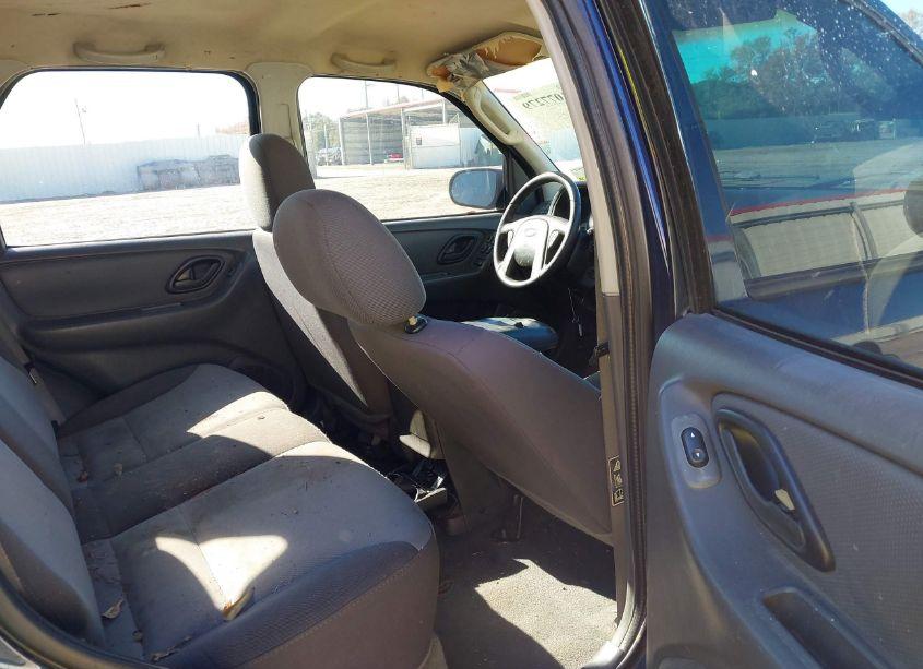 Photo 8 of 2004 Ford Escape XLS (VIN 1FMYU02194DA04751)