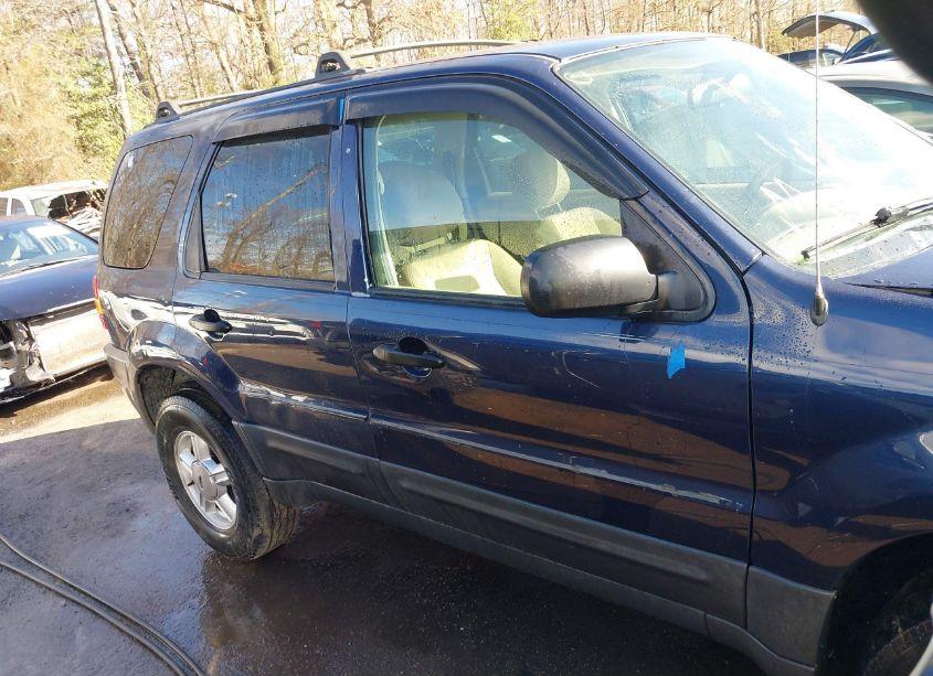 Photo 13 of 2004 Ford Escape XLS (VIN 1FMYU02194DA16334)