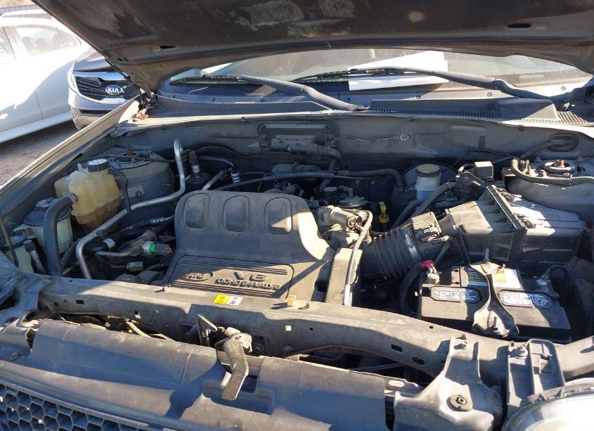 Photo 10 of 2004 Ford Escape XLS (VIN 1FMYU02194KA14904)