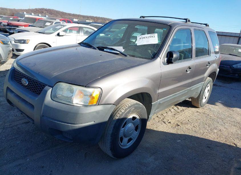 Photo 2 of 2004 Ford Escape XLS (VIN 1FMYU02194KA14904)