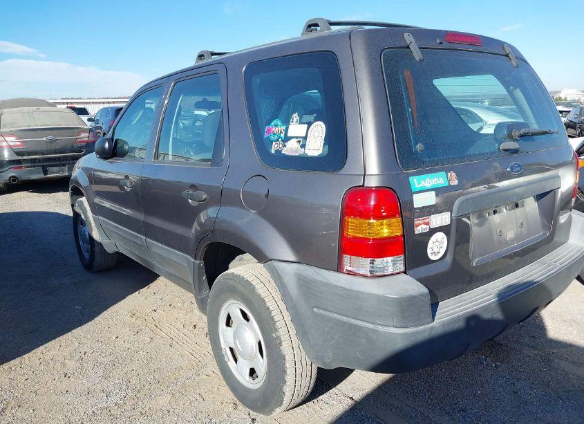 Photo 3 of 2004 Ford Escape XLS (VIN 1FMYU02194KA14904)