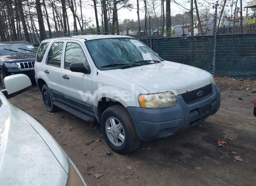 2003 Ford Escape XLS (VIN 1FMYU021X3KC76123) main photo