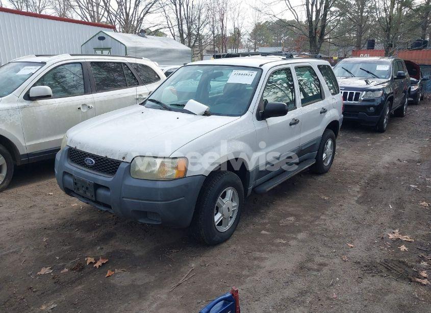 Photo 2 of 2003 Ford Escape XLS (VIN 1FMYU021X3KC76123)