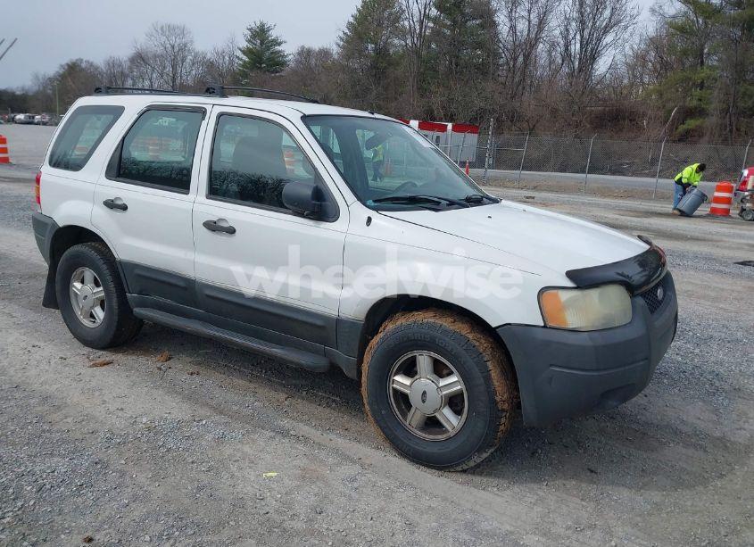 2004 Ford Escape XLS (VIN 1FMYU021X4DA08369) main photo