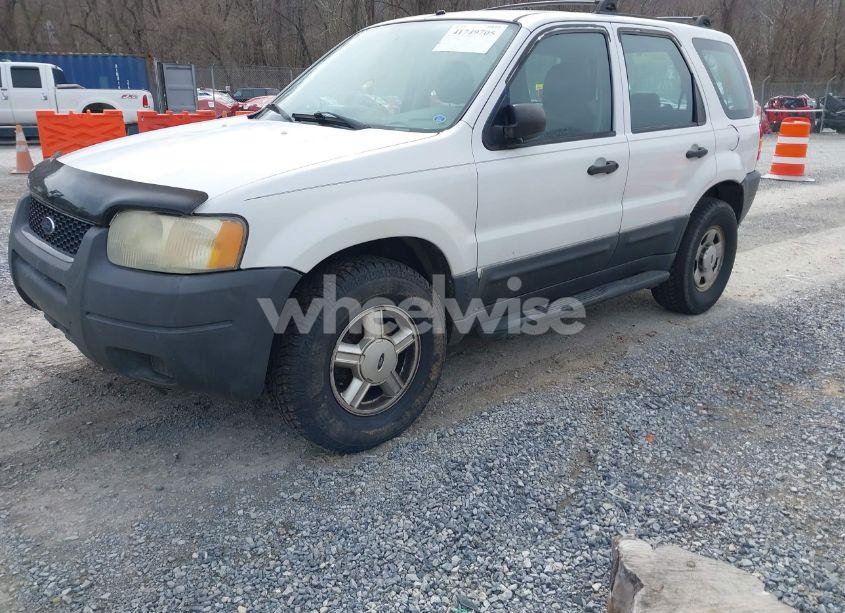 Photo 2 of 2004 Ford Escape XLS (VIN 1FMYU021X4DA08369)