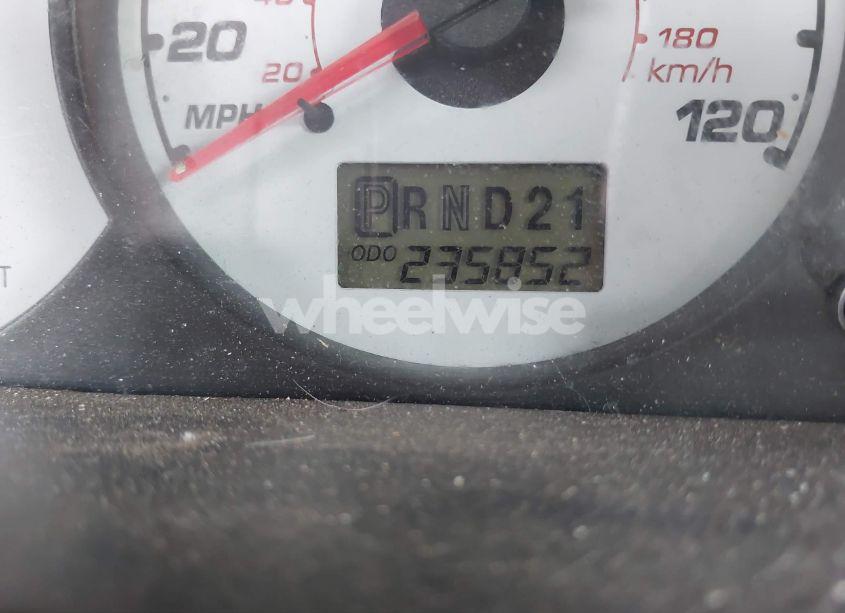 Photo 7 of 2004 Ford Escape XLS (VIN 1FMYU021X4DA08369)