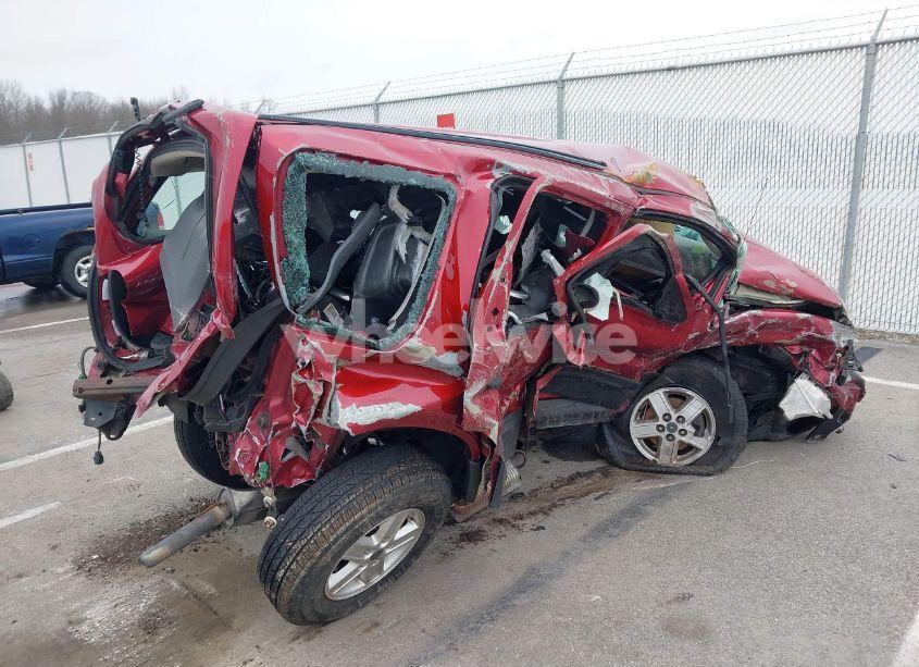 Photo 18 of 2005 Ford Escape XLS (VIN 1FMYU02Z05DA21882)