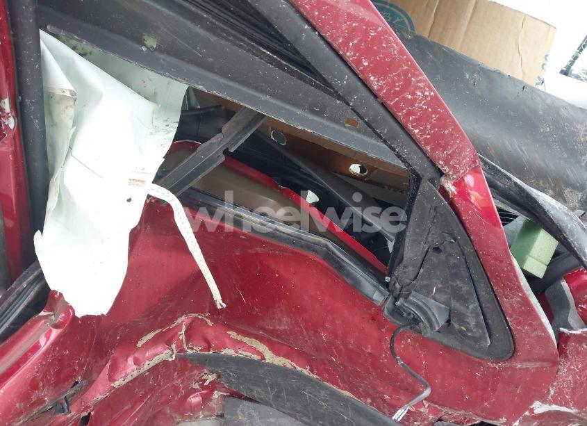 Photo 5 of 2005 Ford Escape XLS (VIN 1FMYU02Z05DA21882)