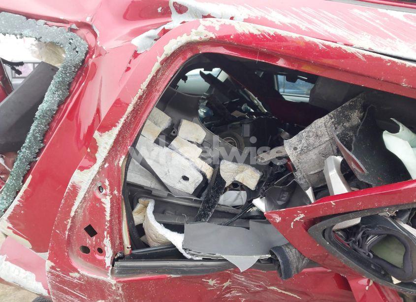 Photo 8 of 2005 Ford Escape XLS (VIN 1FMYU02Z05DA21882)