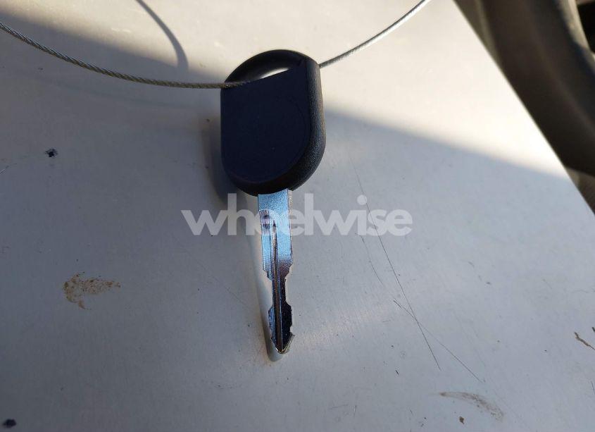 Photo 10 of 2005 Ford Escape XLS (VIN 1FMYU02Z05KB93938)