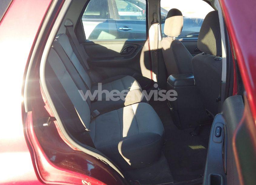 Photo 7 of 2005 Ford Escape XLS (VIN 1FMYU02Z05KB93938)