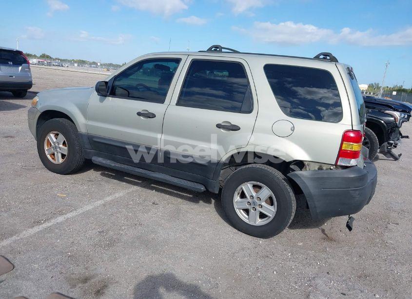 Photo 3 of 2005 Ford Escape XLS (VIN 1FMYU02Z05KD42218)