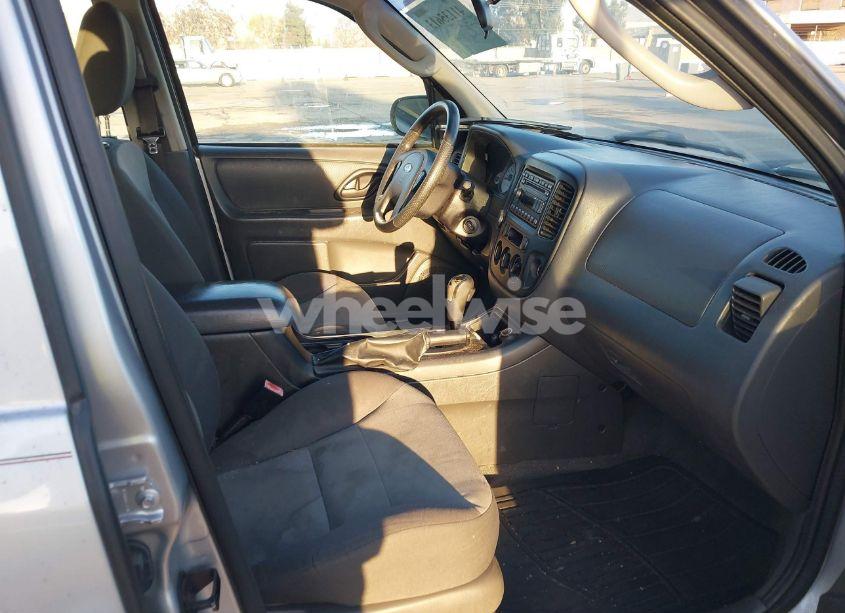 Photo 5 of 2007 Ford Escape XLS/XLS MANUAL (VIN 1FMYU02Z07KB60389)