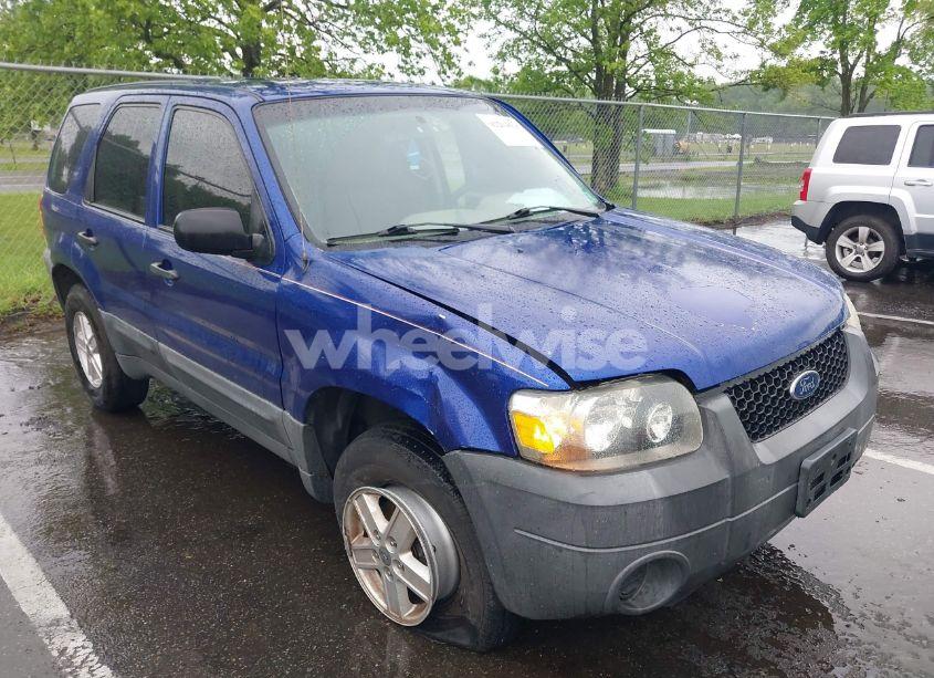 Photo 12 of 2005 Ford Escape XLS (VIN 1FMYU02Z15KA01409)