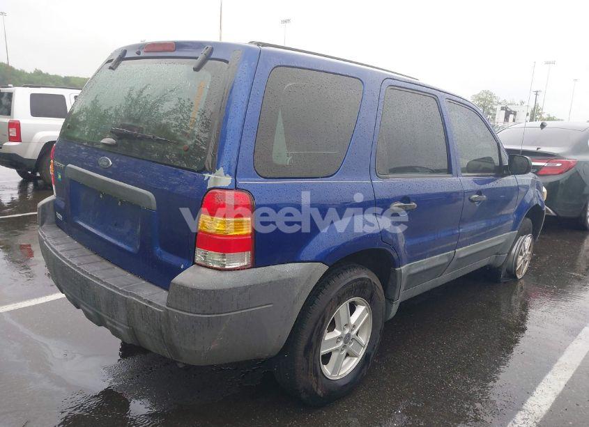 Photo 4 of 2005 Ford Escape XLS (VIN 1FMYU02Z15KA01409)