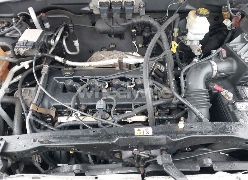 Photo 10 of 2006 Ford Escape XLS/XLS MANUAL (VIN 1FMYU02Z26KA03834)