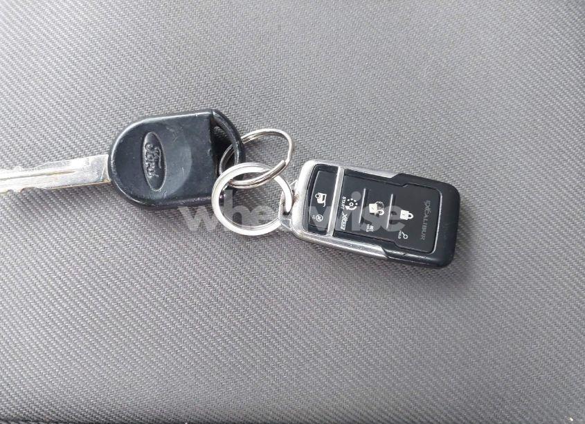 Photo 11 of 2006 Ford Escape XLS/XLS MANUAL (VIN 1FMYU02Z26KA03834)