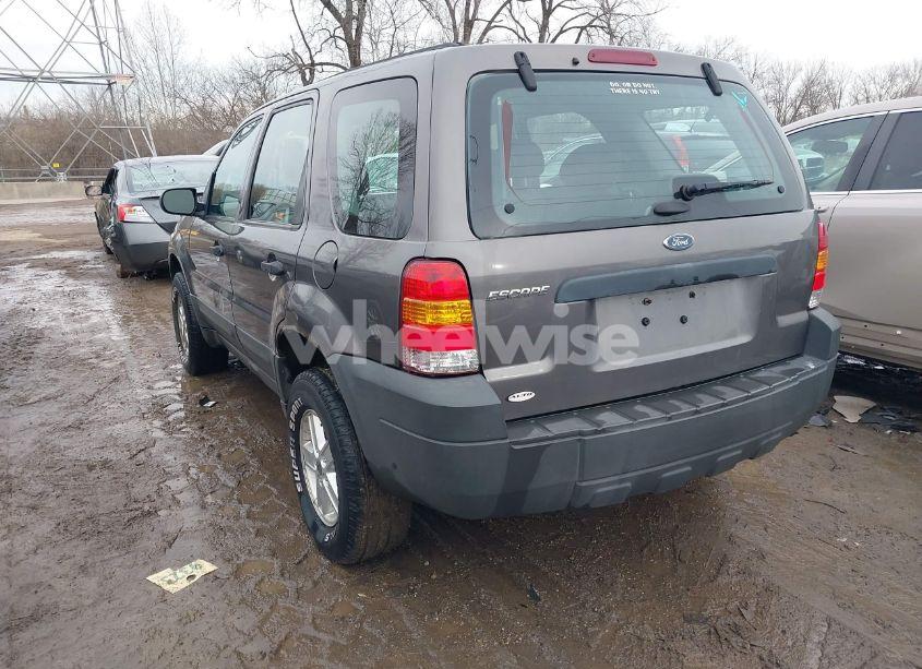 Photo 3 of 2006 Ford Escape XLS/XLS MANUAL (VIN 1FMYU02Z26KA03834)