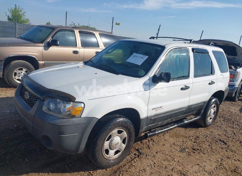 Photo 2 of 2007 Ford Escape XLS/XLS MANUAL (VIN 1FMYU02Z27KB18032)