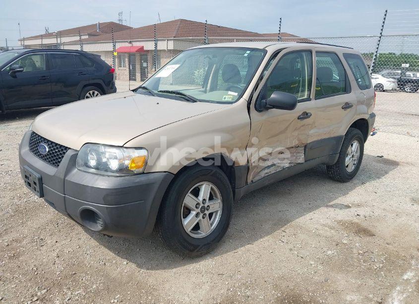 Photo 2 of 2007 Ford Escape XLS/XLS MANUAL (VIN 1FMYU02Z37KA07375)