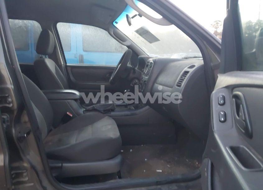 Photo 5 of 2007 Ford Escape XLS/XLS MANUAL (VIN 1FMYU02Z37KB57731)