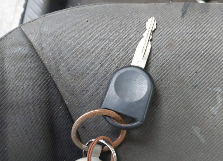 Photo 11 of 2005 Ford Escape XLS (VIN 1FMYU02Z45KB01780)