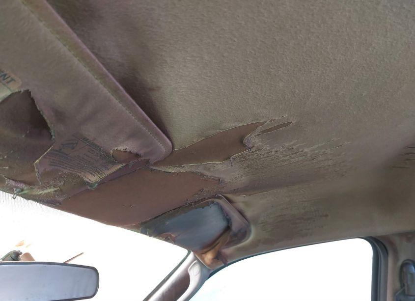 Photo 14 of 2005 Ford Escape XLS (VIN 1FMYU02Z45KB01780)