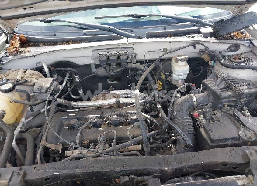 Photo 10 of 2005 Ford Escape XLS (VIN 1FMYU02Z45KB85048)