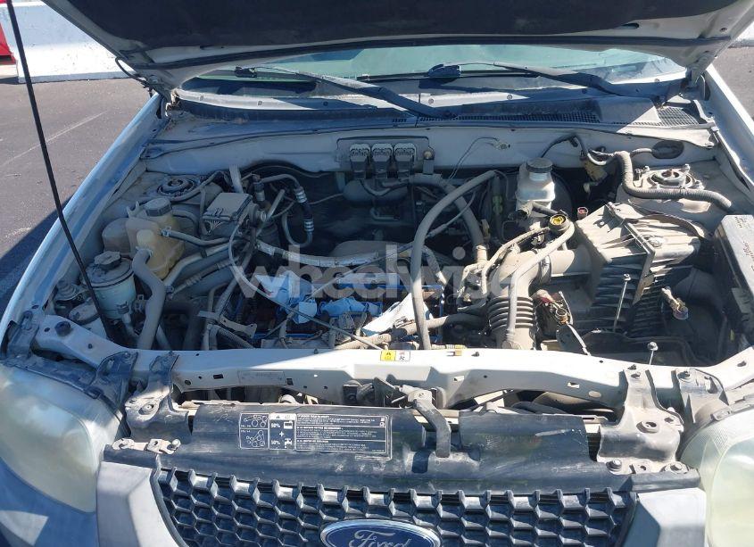 Photo 10 of 2006 Ford Escape XLS/XLS MANUAL (VIN 1FMYU02Z46KA72637)