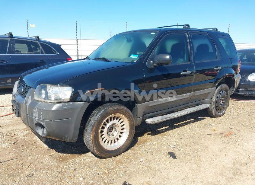 Photo 2 of 2007 Ford Escape XLS/XLS MANUAL (VIN 1FMYU02Z47KA44371)