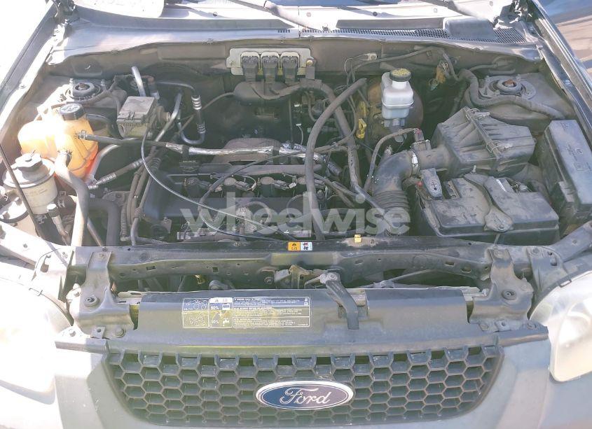 Photo 10 of 2005 Ford Escape XLS (VIN 1FMYU02Z55KA35384)