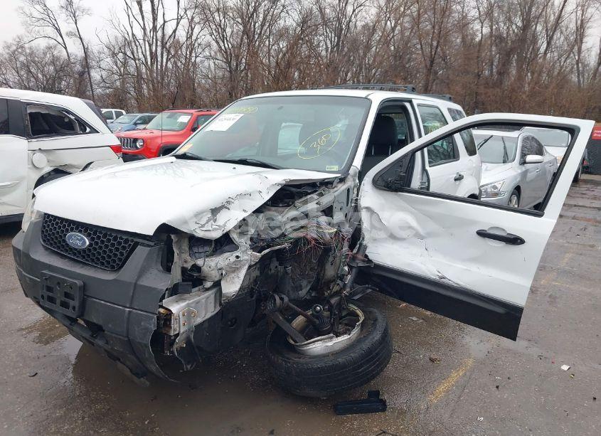 Photo 6 of 2005 Ford Escape XLS (VIN 1FMYU02Z55KB08947)