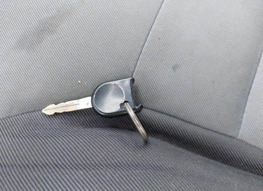 Photo 11 of 2005 Ford Escape XLS (VIN 1FMYU02Z55KB25134)