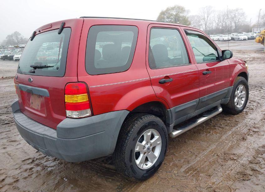 Photo 4 of 2005 Ford Escape XLS (VIN 1FMYU02Z55KB25134)