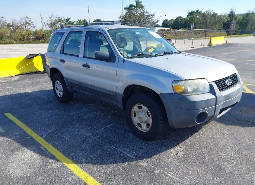 2006 Ford Escape XLS/XLS MANUAL (VIN 1FMYU02Z56KC15644) main photo