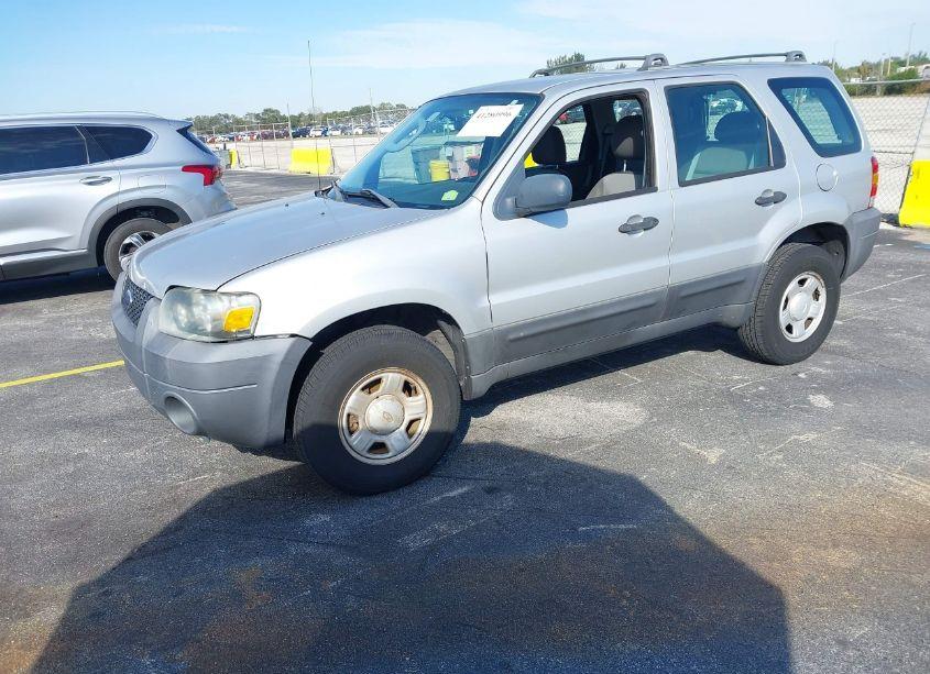 Photo 2 of 2006 Ford Escape XLS/XLS MANUAL (VIN 1FMYU02Z56KC15644)