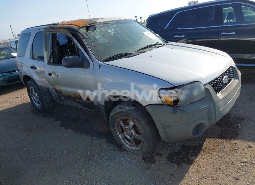 2006 Ford Escape (VIN 1FMYU02Z66KA34259) main photo