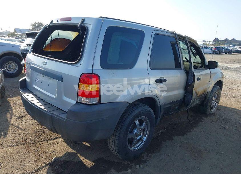 Photo 4 of 2006 Ford Escape (VIN 1FMYU02Z66KA34259)