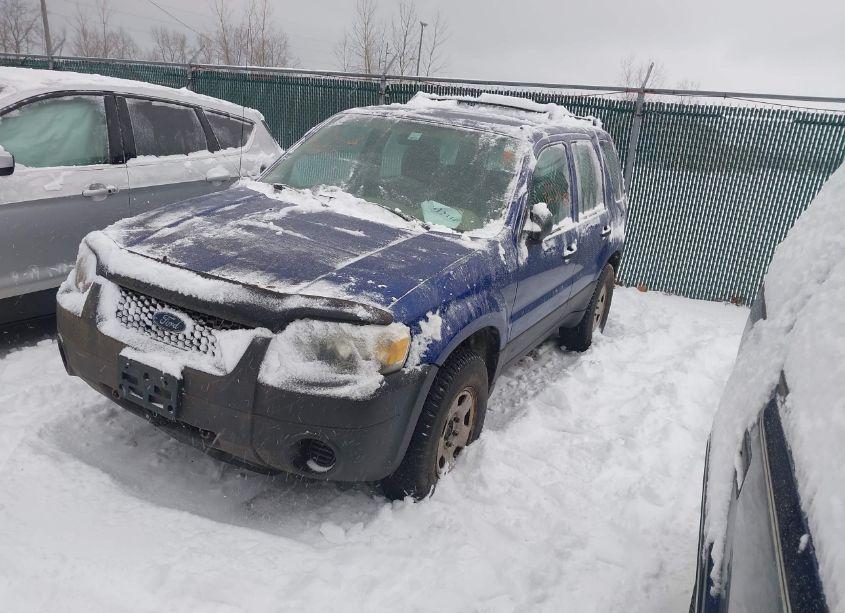 Photo 2 of 2005 Ford Escape XLS (VIN 1FMYU02Z75KE33468)