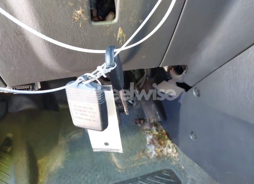 Photo 11 of 2006 Ford Escape XLS/XLS MANUAL (VIN 1FMYU02Z76KA78111)