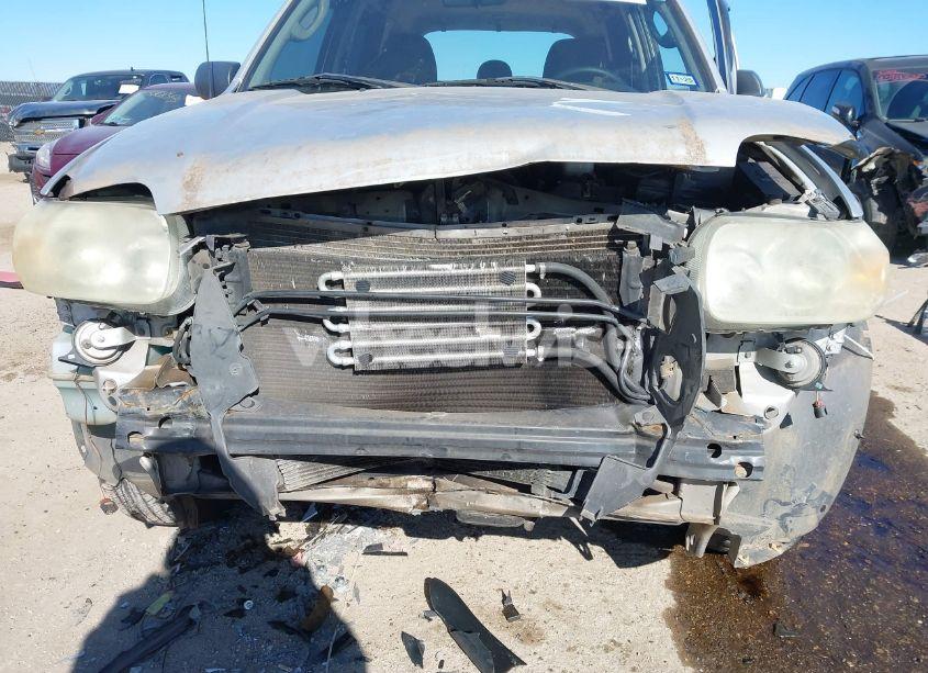 Photo 6 of 2006 Ford Escape XLS/XLS MANUAL (VIN 1FMYU02Z76KA78111)