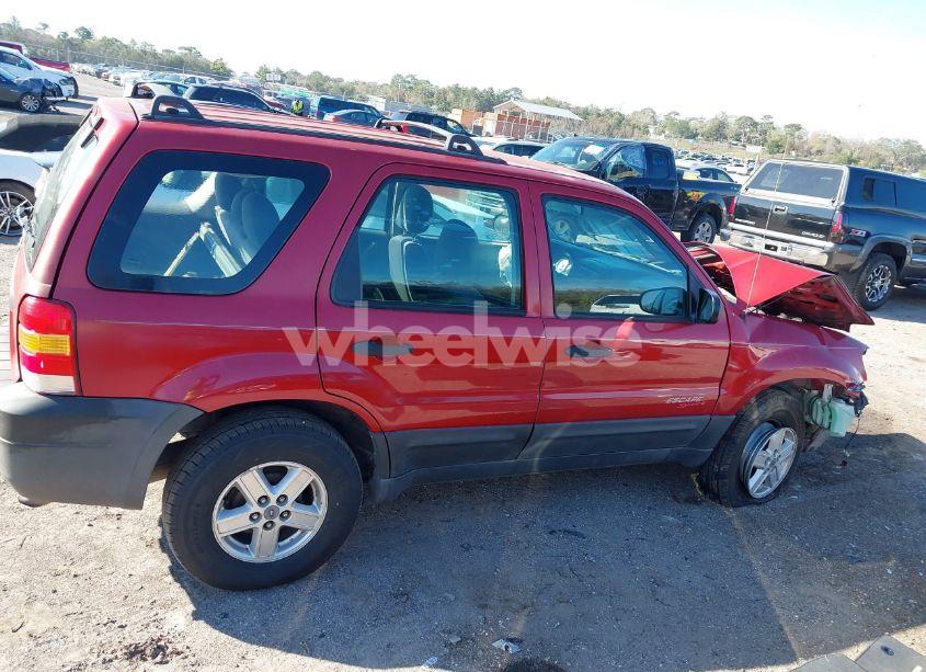Photo 13 of 2005 Ford Escape XLS (VIN 1FMYU02Z95KA22136)
