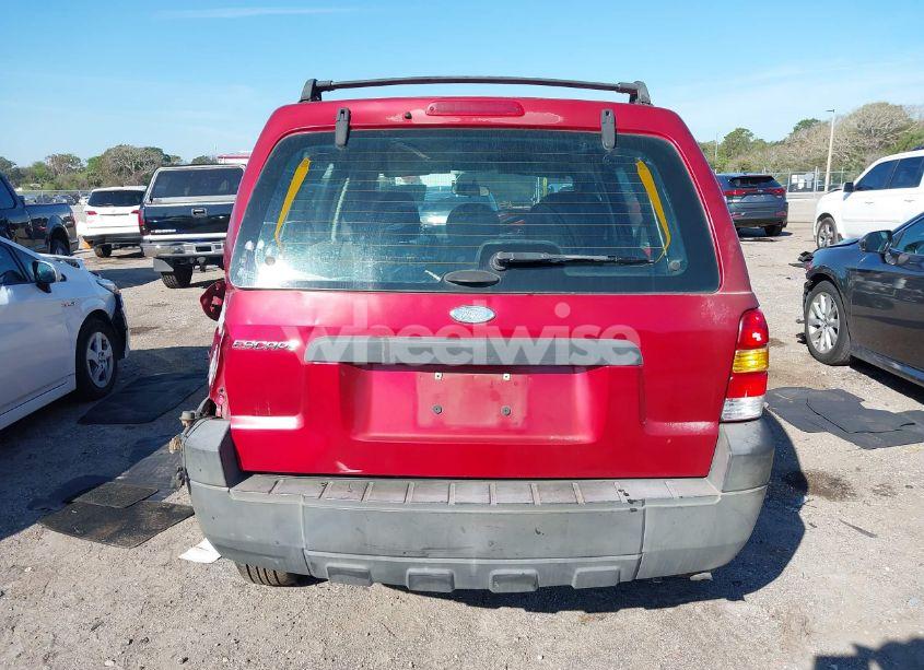 Photo 16 of 2005 Ford Escape XLS (VIN 1FMYU02Z95KA22136)