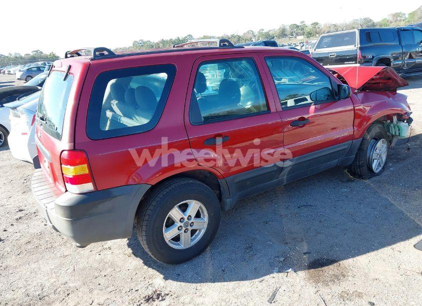 Photo 4 of 2005 Ford Escape XLS (VIN 1FMYU02Z95KA22136)