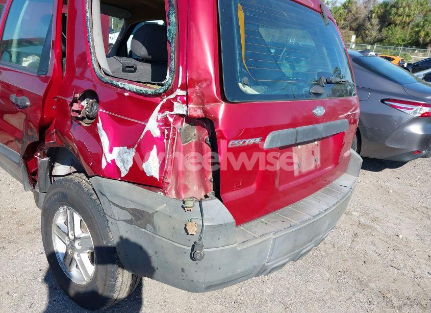Photo 6 of 2005 Ford Escape XLS (VIN 1FMYU02Z95KA22136)