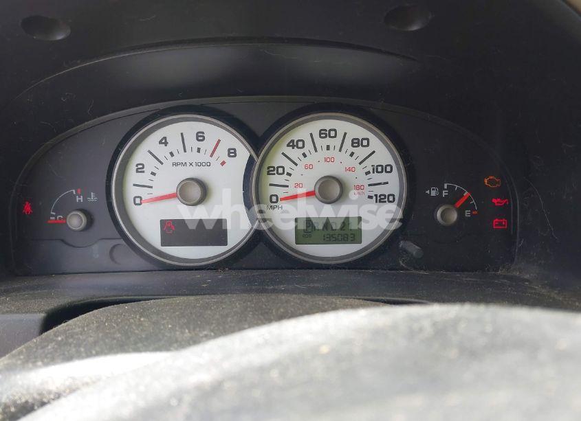 Photo 7 of 2005 Ford Escape XLS (VIN 1FMYU02Z95KB06733)