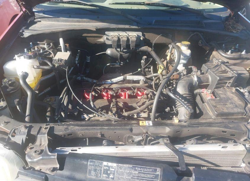 Photo 10 of 2005 Ford Escape XLS (VIN 1FMYU02Z95KC28654)