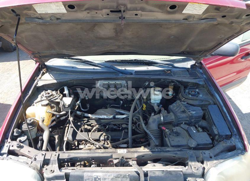 Photo 10 of 2006 Ford Escape XLS/XLS MANUAL (VIN 1FMYU02Z96KA47068)