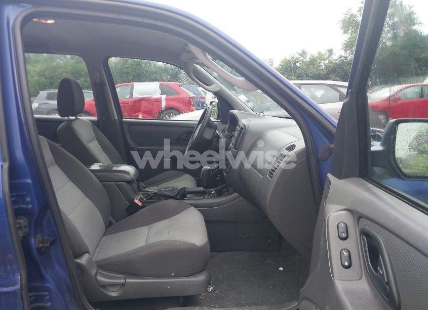 Photo 5 of 2006 Ford Escape XLS/XLS MANUAL (VIN 1FMYU02Z96KA73492)